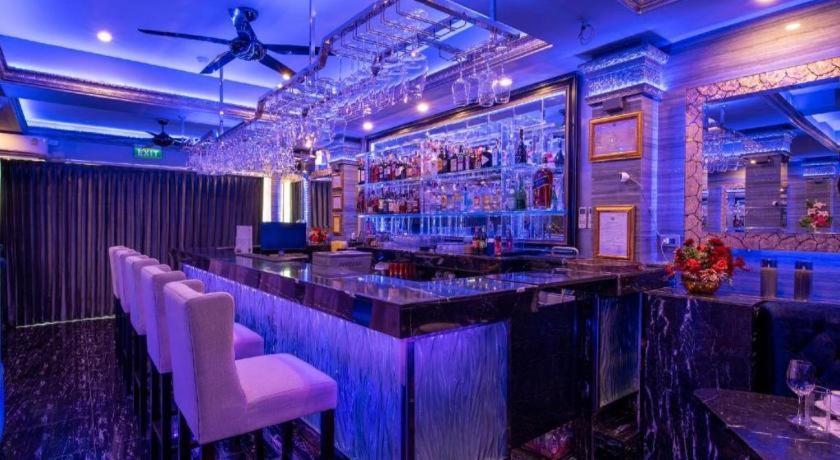 The Globe Hotel, Bar & Restaurant Pattaya Dış mekan fotoğraf